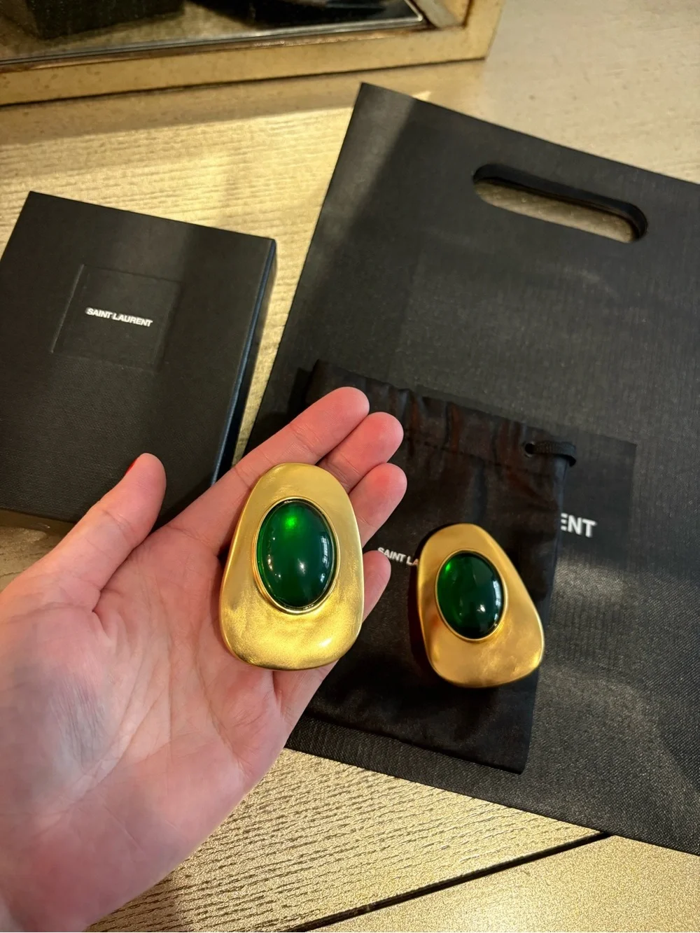 SAINT LAURENT Cabochon Clip-On Earrings Gold Tone Metal Green Resin Gemstone - Picture 15 of 16